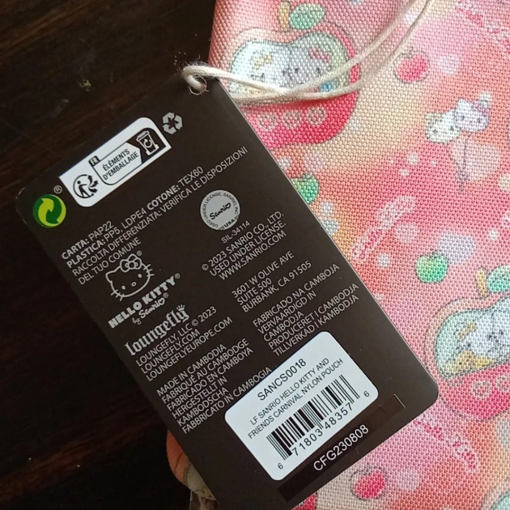 Loungefly Hello Kitty Apple Carnival Nylon Pouch NWT Sanrio - Picture 5 of 6